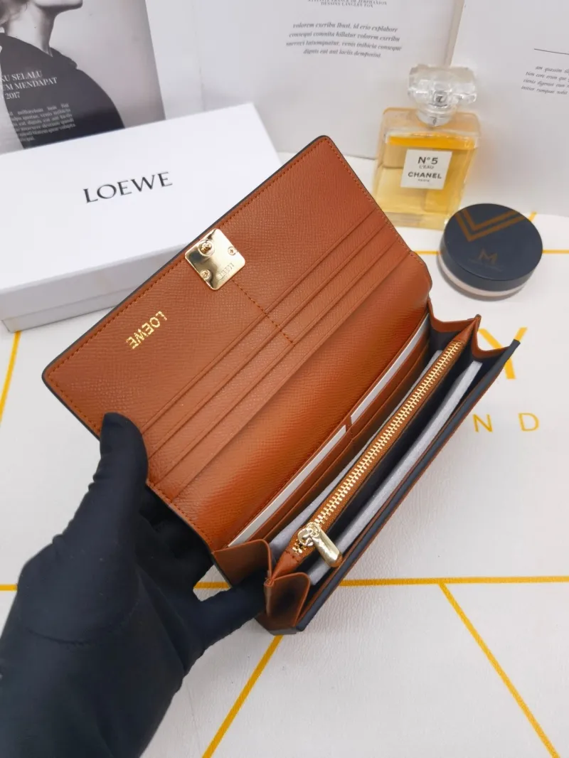 Loewe Wallets-4 - Image 8