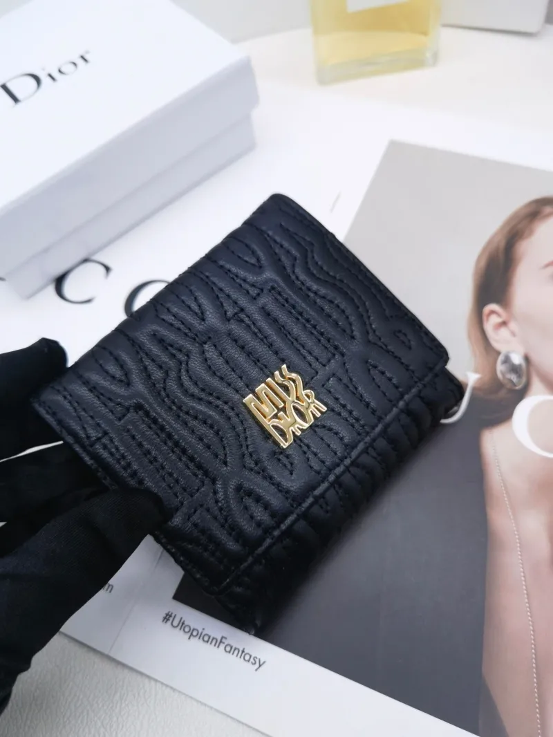 Loewe Wallets-5 - Image 5