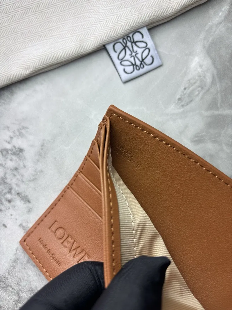 Loewe Wallets-50 - Image 8