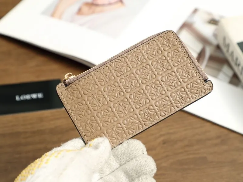 Loewe Wallets-58