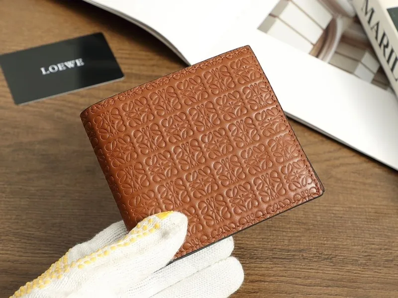 Loewe Wallets-59