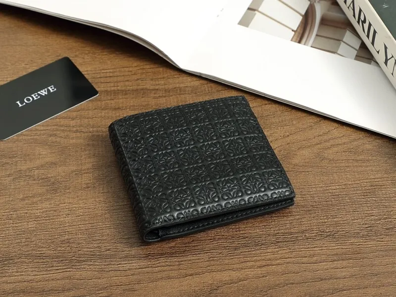 Loewe Wallets-60 - Image 9