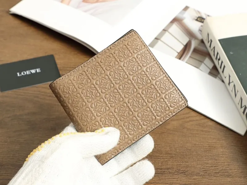 Loewe Wallets-63
