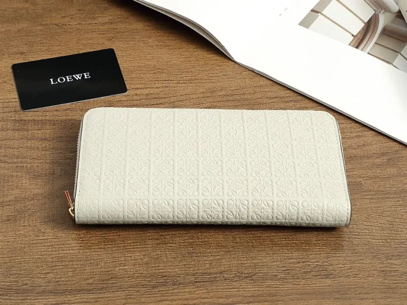 Loewe Wallets-64