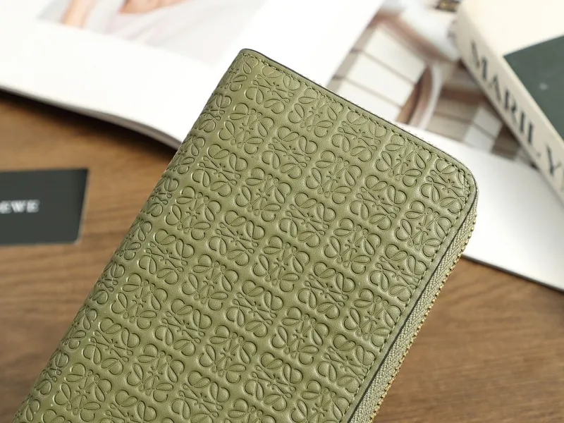 Loewe Wallets-65 - Image 4