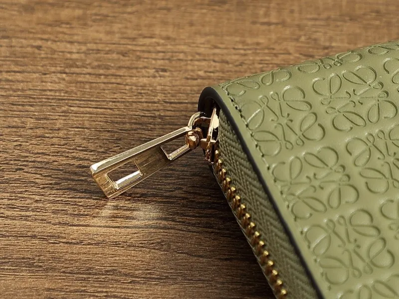 Loewe Wallets-65 - Image 6