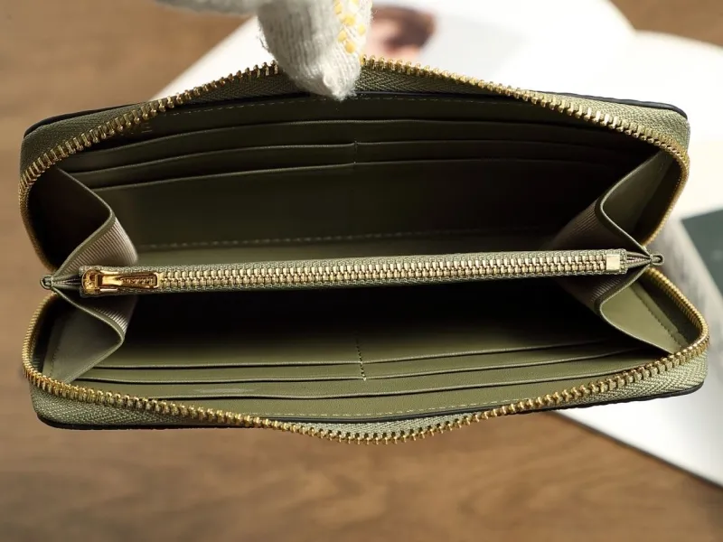 Loewe Wallets-65 - Image 7