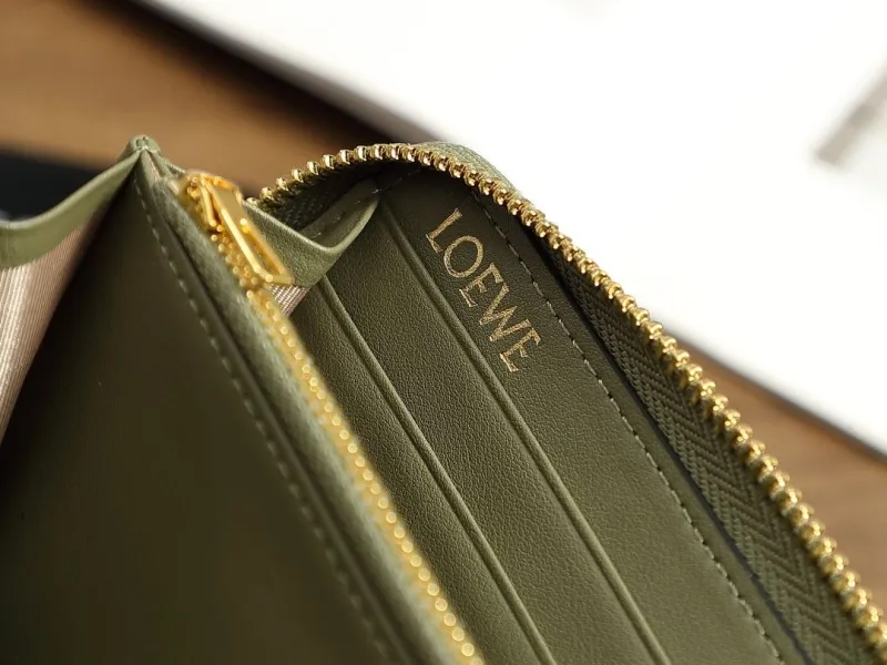 Loewe Wallets-65 - Image 9