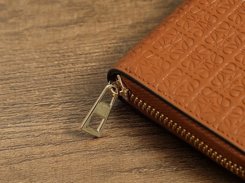 Loewe Wallets-66 - Image 3