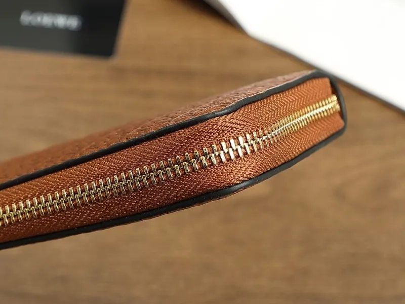 Loewe Wallets-66 - Image 6