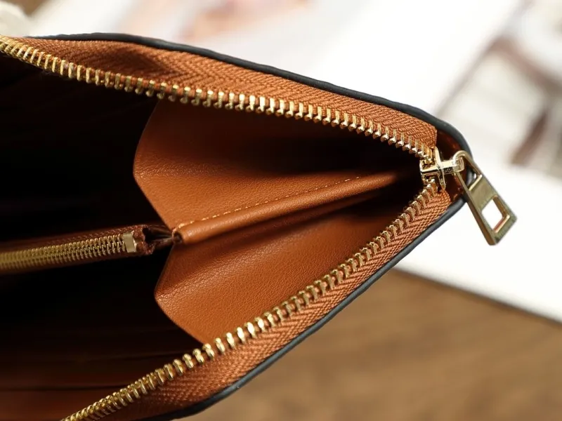 Loewe Wallets-66 - Image 8
