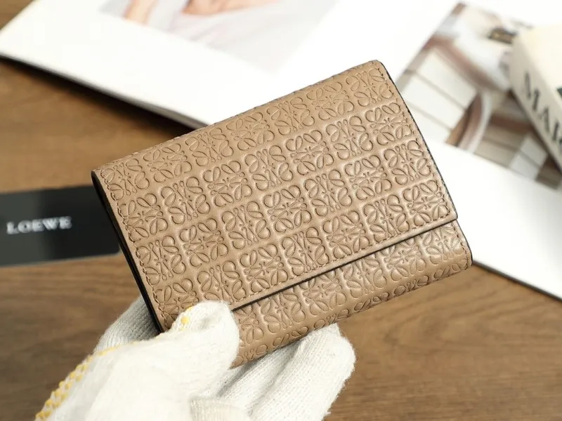 Loewe Wallets-70 - Image 3