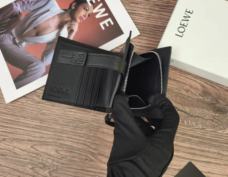 Loewe Wallets-76 - Image 7