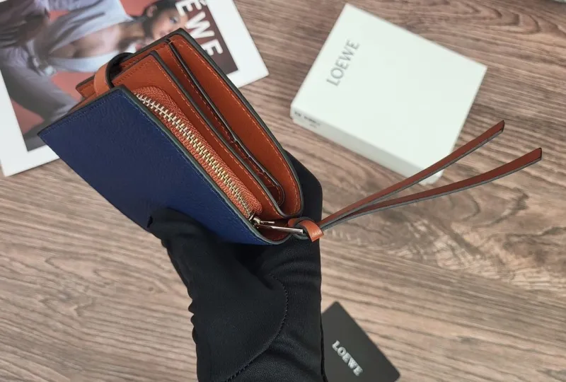 Loewe Wallets-77 - Image 4