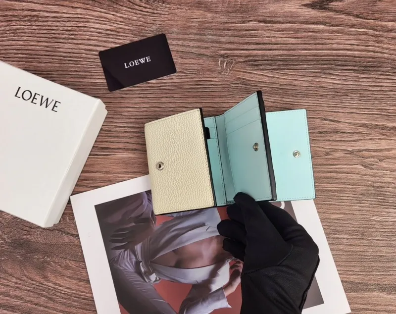 LOEWE Cream Leather Small Wallet - Image 7
