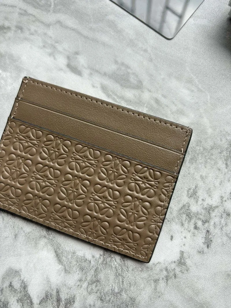 LOEWE Anagram Embossed Leather Card Holder Taupe - Image 3