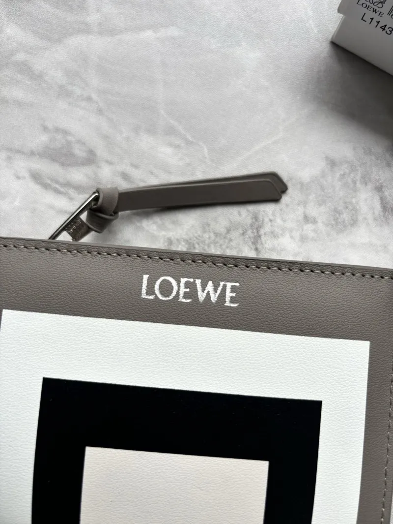 LOEWE Gray Leather Zip Wallet L1145 - Image 7