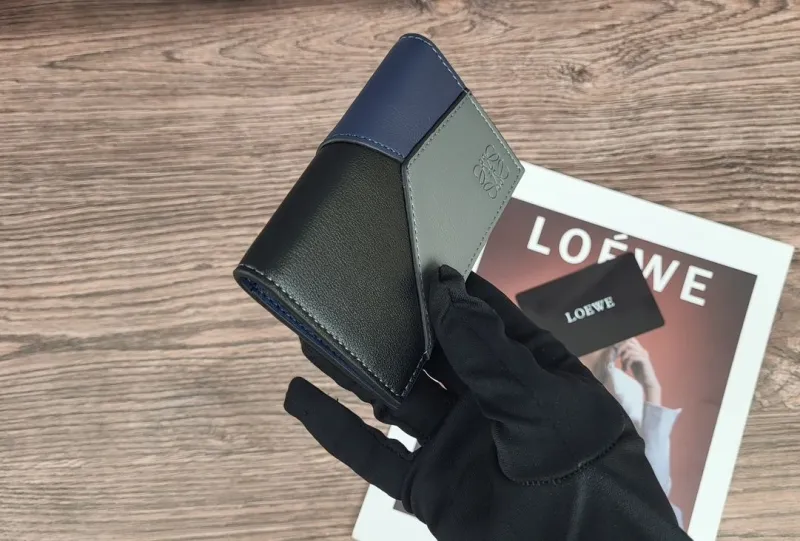 LOEWE Black Gray Navy Leather Wallet - Image 4