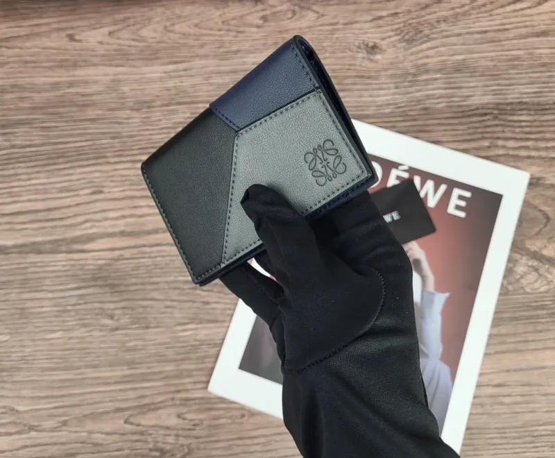 LOEWE Black Gray Navy Leather Wallet - Image 5