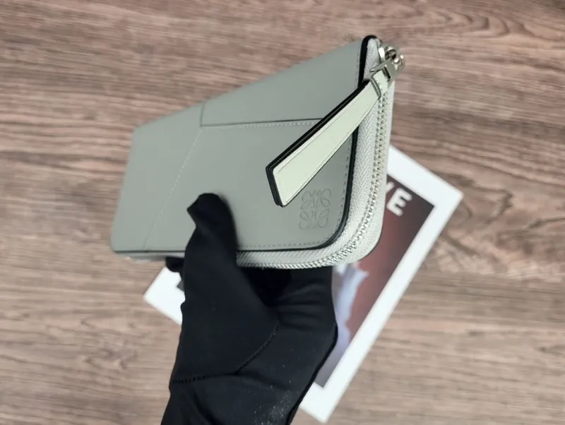 LOEWE Light Gray Zip Around Wallet 133 - Image 6