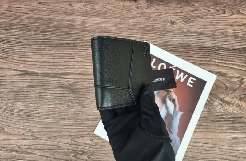 LOEWE Black Leather Bifold Wallet Wallets-138 - Image 4