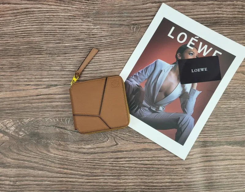 Loewe Wallets-142