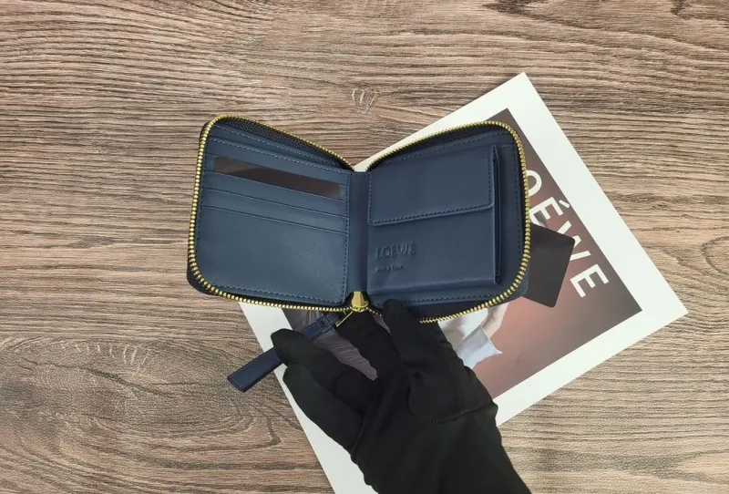 Loewe Wallets-143 - Image 7