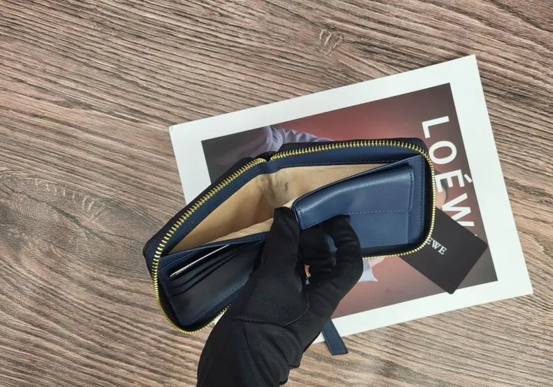 Loewe Wallets-143 - Image 8