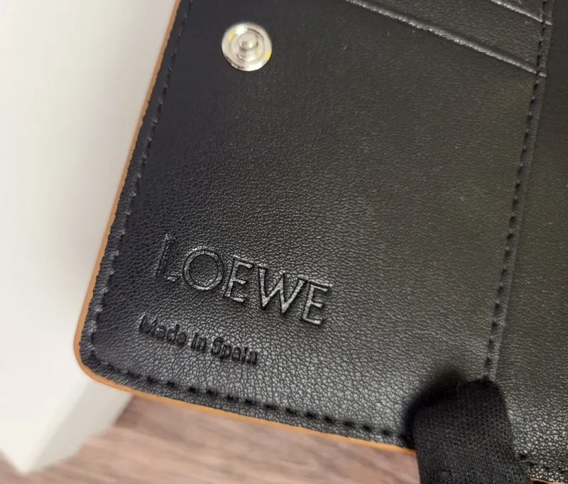 Loewe Wallets-146 - Image 7