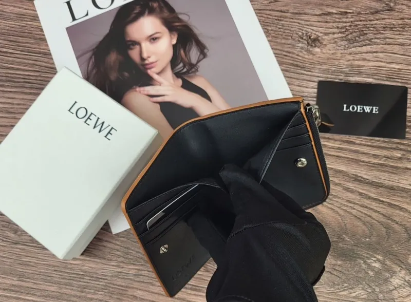 Loewe Wallets-146 - Image 8