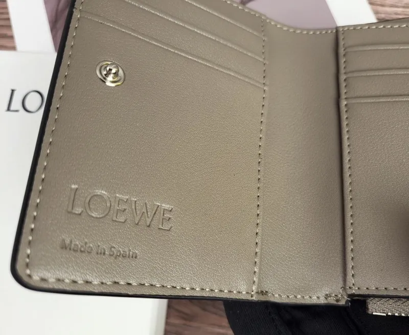 LOEWE Green Gray White Colorblock Zip Wallet - Image 7