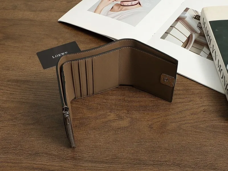 Loewe Wallets-153 - Image 6