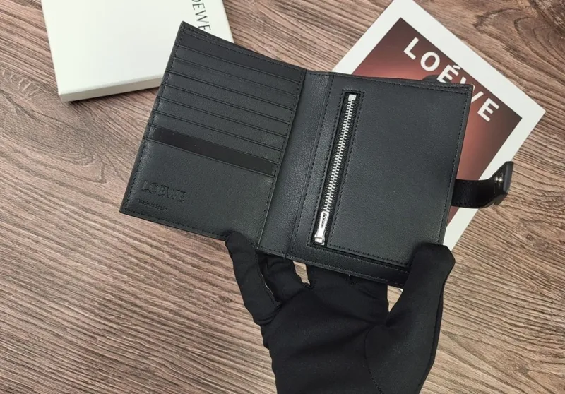 Loewe Wallets-159 - Image 6