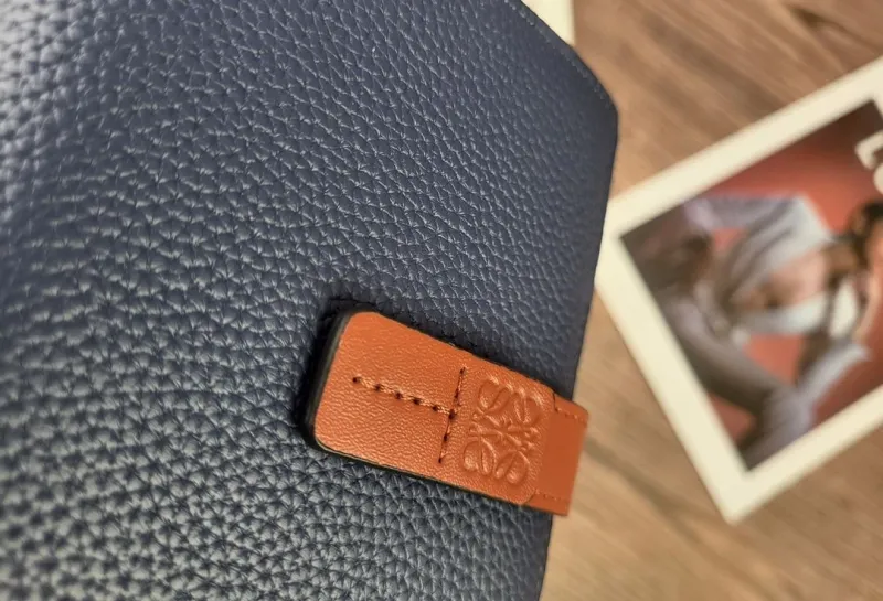 Loewe Wallets-161 - Image 4