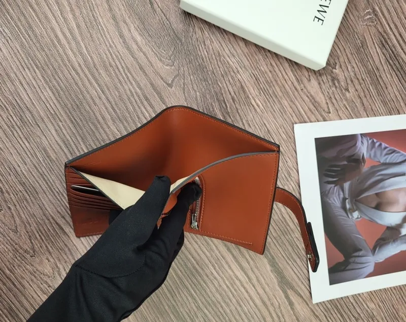 Loewe Wallets-161 - Image 8