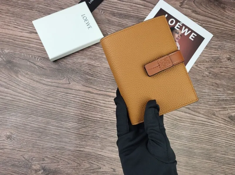 Loewe Wallets-162 - Image 3