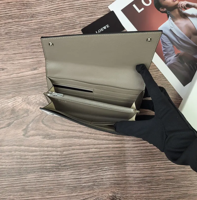 Loewe Wallets-164 - Image 8