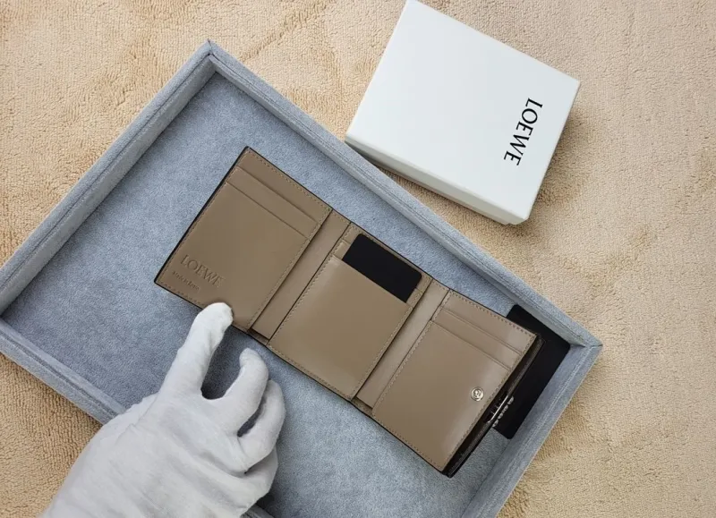 LOEWE Taupe Leather Compact Wallet 184 - Image 5