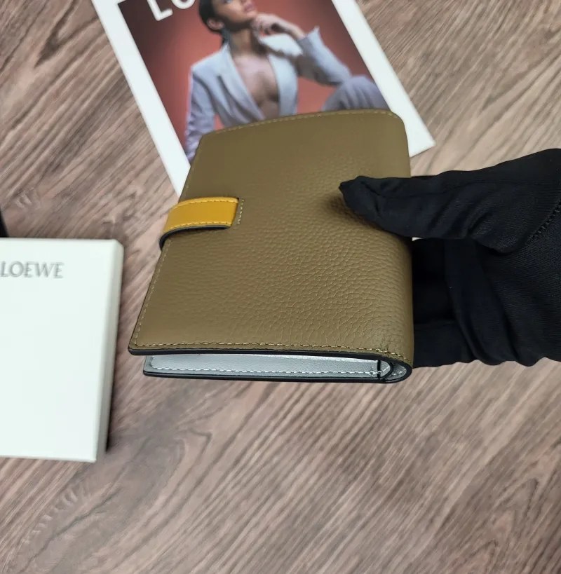LOEWE Olive Leather Wallet 197 - Image 5