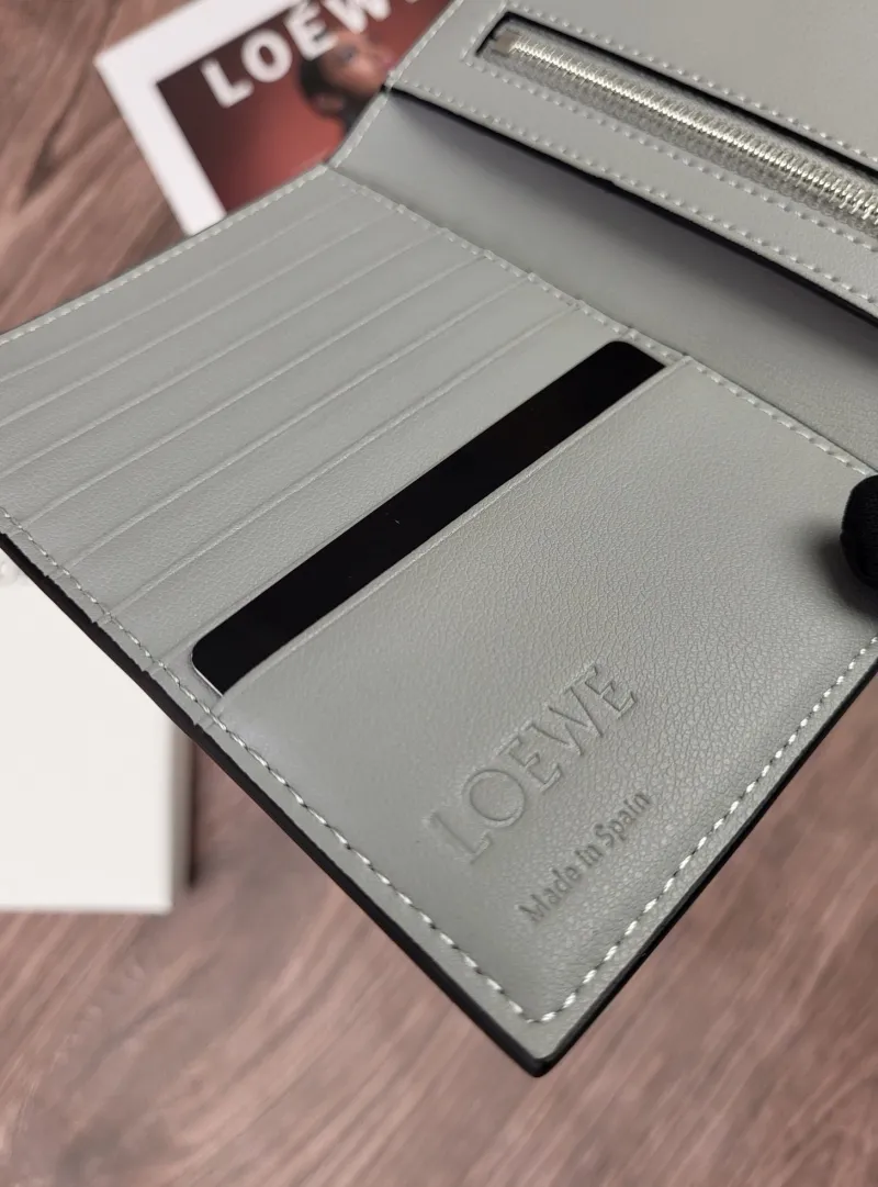 LOEWE Olive Leather Wallet 197 - Image 7