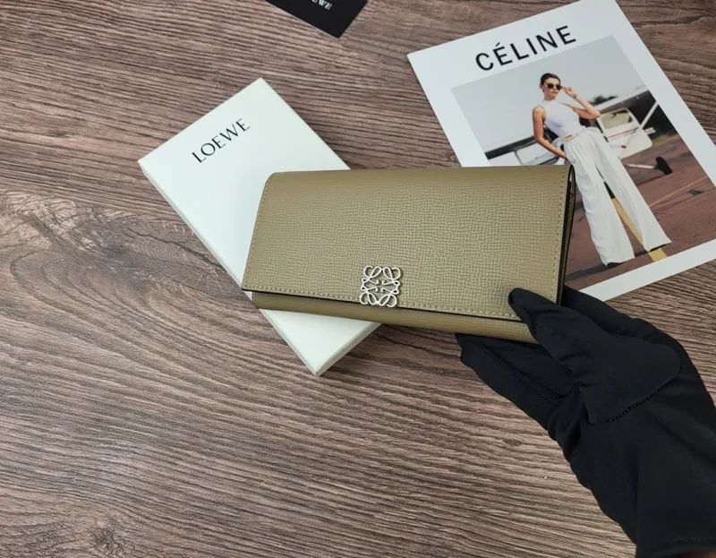LOEWE Long Leather Wallet in Olive - Image 4