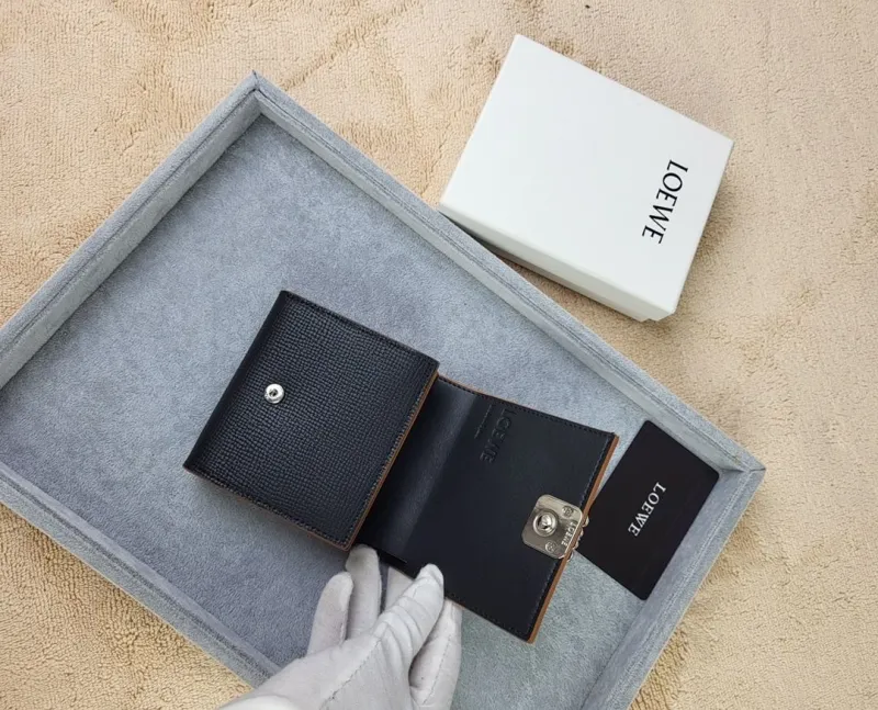 Loewe Black Leather Bifold Wallet 205 - Image 7