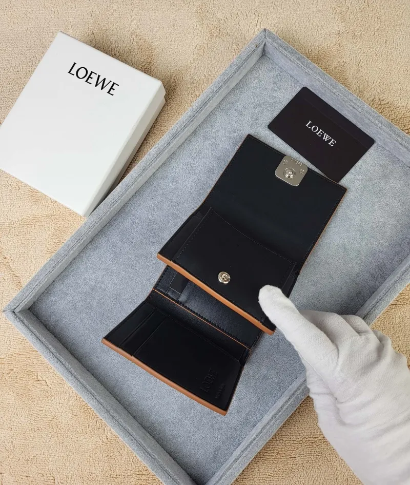 LOEWE Black Leather Trifold Wallet 207 - Image 7