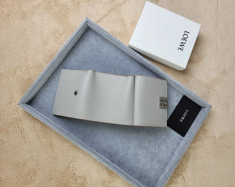 LOEWE Light Gray Leather Compact Wallet - Image 9