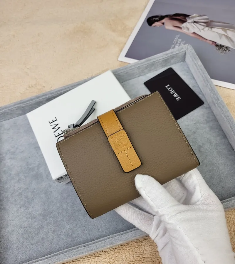 LOEWE Brown Leather Zip Wallet - Image 5