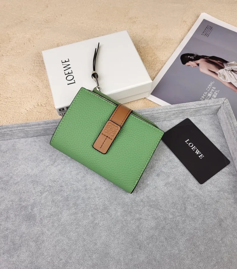 LOEWE Green Leather Zip Wallet 218 - Image 3