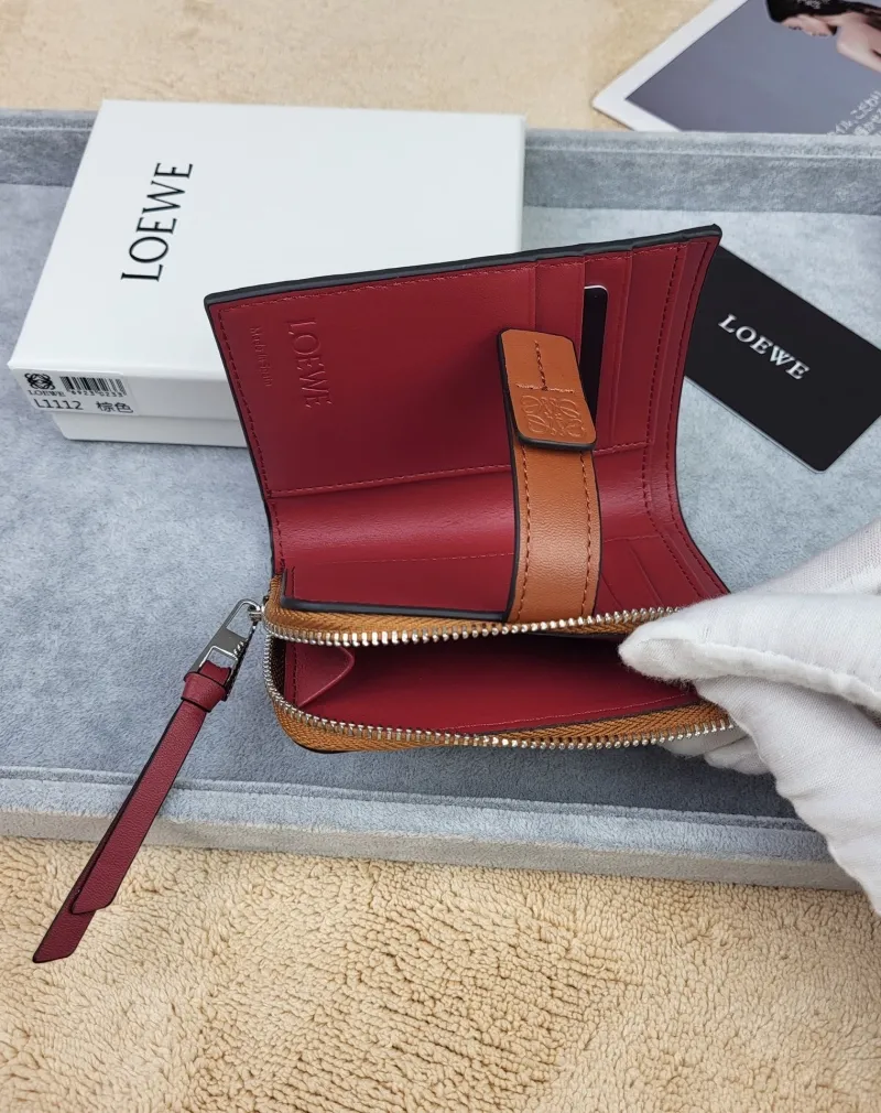 LOEWE Brown Leather Compact Wallet - Image 9