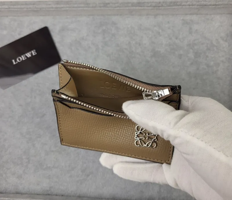 LOEWE L1109 Taupe Zip Card Holder - Image 7