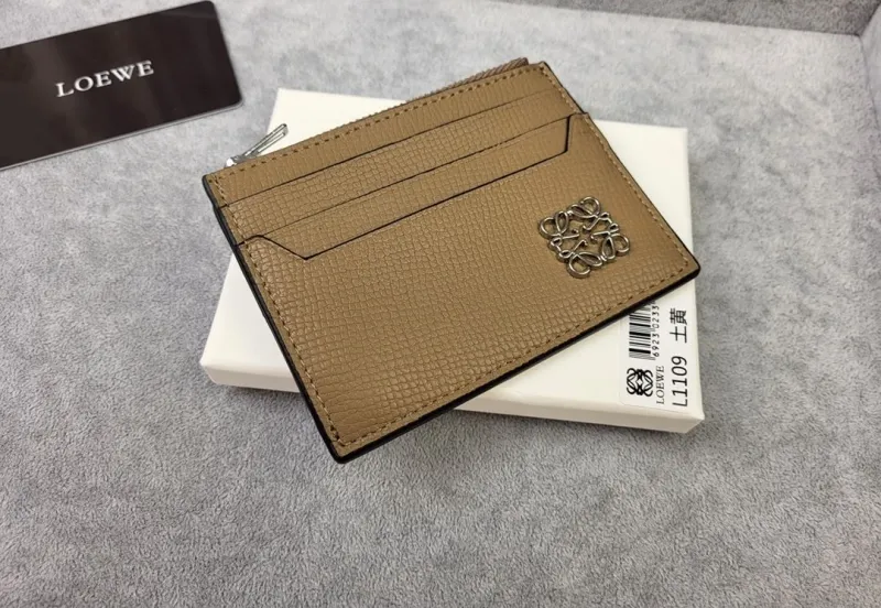 LOEWE L1109 Taupe Zip Card Holder - Image 8