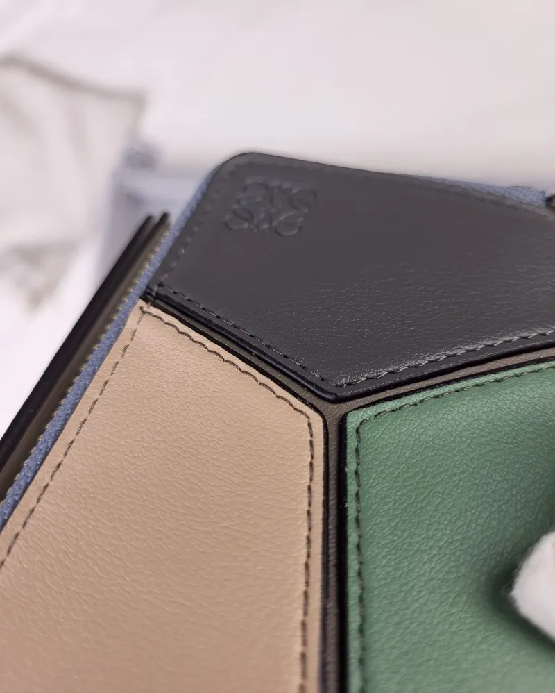 Loewe Wallets-237 - Image 6